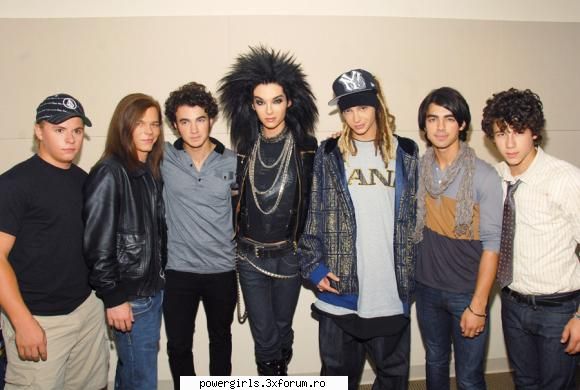Pictures with the best band - da ...pacat ca lipsim =( Trupa TH cu trupa JB:X - Tokio Hotel
