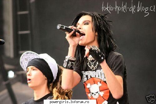 Pictures with the sweet twins in this world.:> - CrEiOaNe"`"iNvIzIbIlE - Gemenii Kaulitz