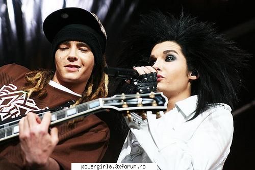 Pictures with the sweet twins in this world.:> - CrEiOaNe"`"iNvIzIbIlE - Gemenii Kaulitz