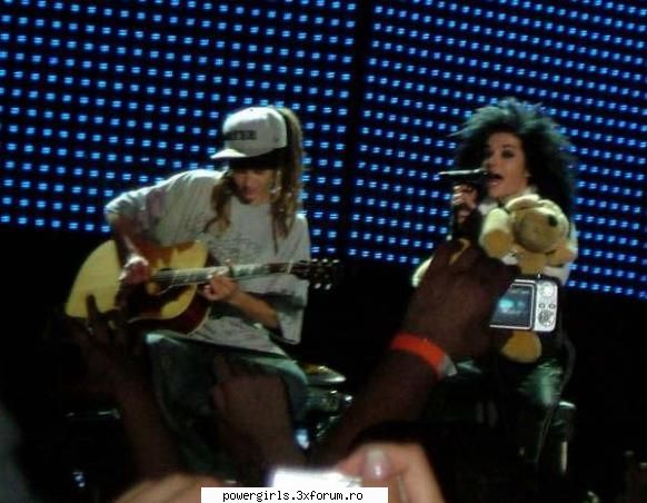 Pictures with the sweet twins in this world.:> - ZoOzOle - Gemenii Kaulitz