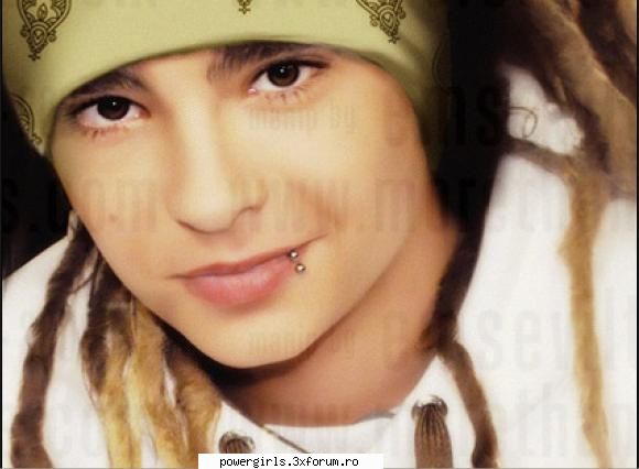 Tommytzu:> - Poza asta o ador mult mult mult:X:X:X:X:X:X:X:X:X - Tom Kaulitz