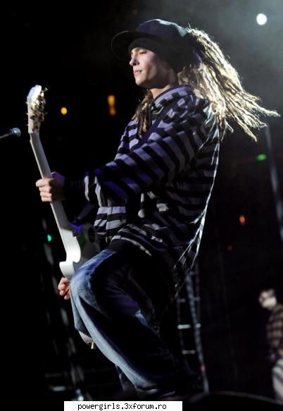 Tommytzu:> - CrEiOaNe"`"iNvIzIbIlE - Tom Kaulitz