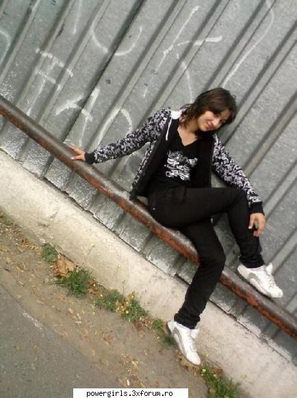 ma` friends :> - Vio ... zuza mea streetteamarizza - ღ..�Your Friends�..ღ